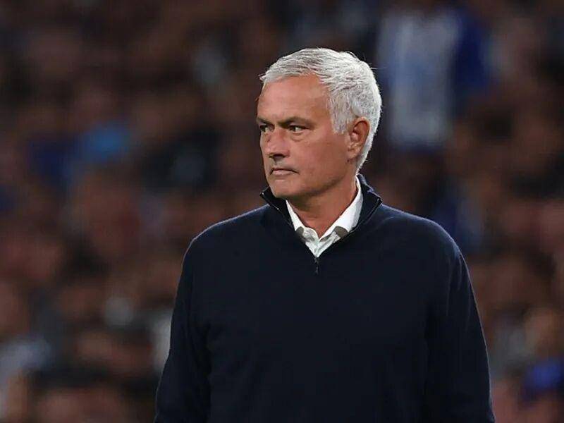 3场全是5-1!德甲劲旅疯魔,穆帅3连败要出局?